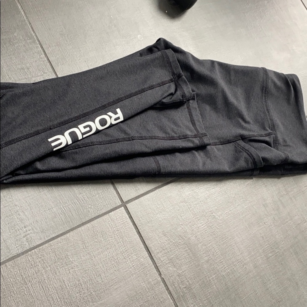 Rogue tights